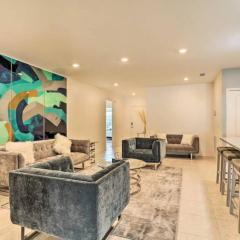 61 Massive 4 bedroom close to the Beach with a pool