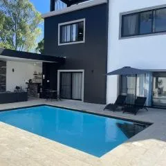 LEVEL suites #7