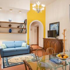 Signoria Apartment with patio