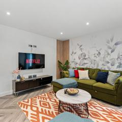 Winter offer! Stylish Abode in Leeds - Games Room - Parking