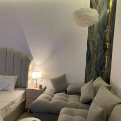 استديو حديث بالرمال