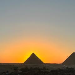 King Khafren Pyramids View Palace