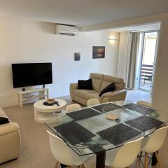 Cruise Ship Bridge View Apartment Luka