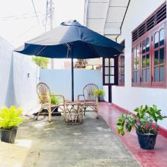 Sri Lankan Kussiya Gedara