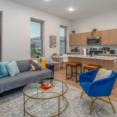 Central Over-the-Rhine, 3 Lux Queen Beds, Steps to TQL, Findlay Market & Light Rail, Fast Wifi, Sleeps 7ppl