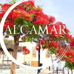 ALCAMAR Habitación privada con las areas de sala, cocina y baño que se comparten cerca al Mar!