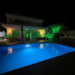 Self Catering Luxury Villa in the beautiful area of Puerto Santiago Tenerife with 5 bedrooms 2 Sofabeds for up to 10 guests private swimming pool and many other activities to entertain the family Secure parking for 2 cars and disabled access throughout