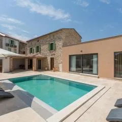 Casa Ivini