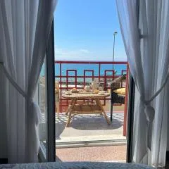 "Casa Franca" Sea Front with WiFi & Air Conditioning
