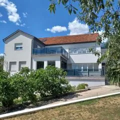 Villa Wild Rose