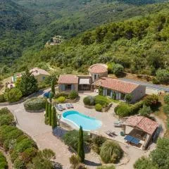 Villa La Genestière - Familienoase und Golfertraum mit Infinity-Pool und 180-Grad-Panoramablick bis zum Meer