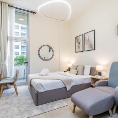 Stunning Studio Apartment in Azizi Star , Jebel Ali by Deluxe Holiday Homes