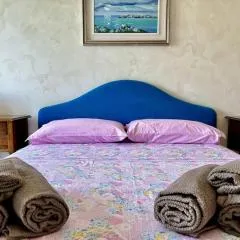 300 mt near the sea and the station exclusive apartment