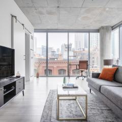 Blueground River N gym pool nr Riverwalk CHI-150