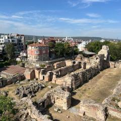 Roman Thermae Heritage Penthouse with Garage