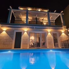 Villa LUX Apartments