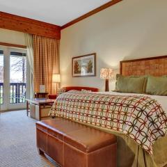1116 Lodge At Spruce Peak Ski In Ski In Ski Out King Studio By Stowe Mountain Rentals