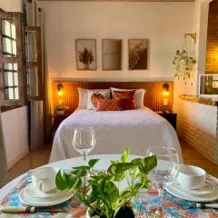 Suíte frente mar com cozinha e quintal pés na areia