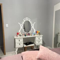 Quarto em casa aconchegante