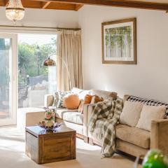 Stunning Villa near Wildlife Parks and Forests