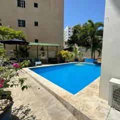 Residential Amanda del Mar in front of the beach