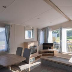 Pinewoods Beach no.7 - sleeps 6 – dog friendly