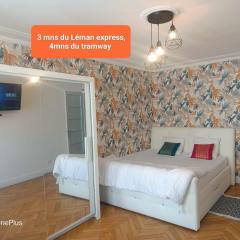 Grande chambre d'hôte Lit king size - 3 mins Gare Annemasse - Genève accès direct