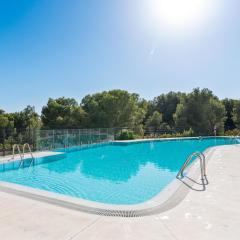 ViVi Homes - Gerrard, Terrace, Pool & Sea Vew