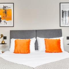 Spacious 2 BR city centre Apt