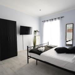 Tina's House Near Metro A