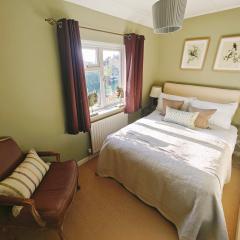 King Arthur's Rest House, Hot Tub & Garden Sleeps 10