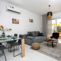 OASIS-Amazing Location, Sea View, Stylish Apartment