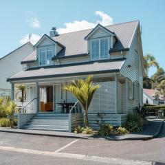 Butterfly Cottage 2 or 3 Bedroom- Russell Cottages Collection