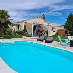 Le Pavachon gîte familiale piscine privée chauffée - Aux portes du Puy duFou