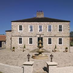 Killerby Old Hall with Hot Tub and Swimming Pool
