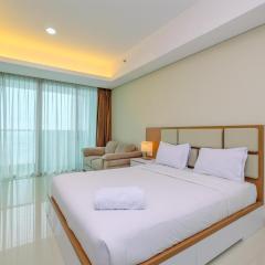 Cozy Living and Spacious Studio at 28th Floor Kemang Village Apartment By Travelio