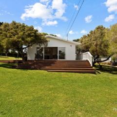 Smith Beach Family House Sleep 6