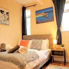 Ensuite Near Luton Station
