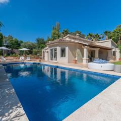 NEW beachside Villa with private pool