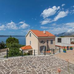 Apartments by the sea Brela, Makarska - 20708