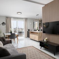 Modern 2BR Cosy Apartment with Large Terrace - Close to Manoel Island & Tigne Shopping Mall