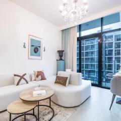 Charming 1BR Apartment in Azizi Riviera 30, Al Merkadh by Deluxe Holiday Homes