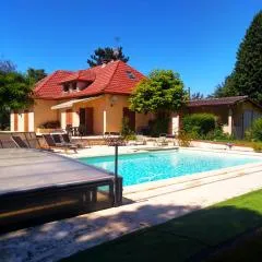 L'échappée du Canal - Piscine - Cheminée - Clim - Parking privé gratuit - 8 personnes - 3 chambres - Parc