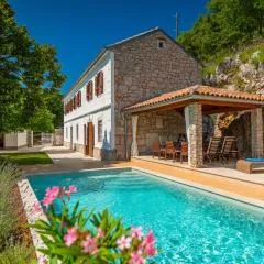 Villa Mare Monti