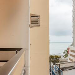 Elegância Clássica a 1 quadra da praia em Bc N704