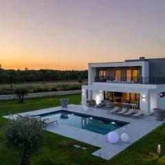 New! Luxury Villa Epic 4 - 50 m 2 heated pool