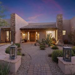 Stunning N. Scottsdale Desert Retreat Pool Jacuzzi