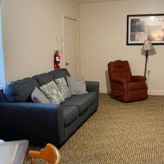 Lakeshore Apt 44
