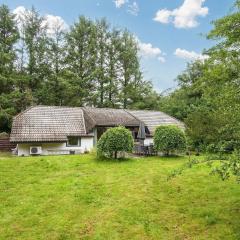 8 person holiday home in Oksbøl-By Traum