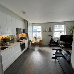 One bedroom flat near Portobello Road